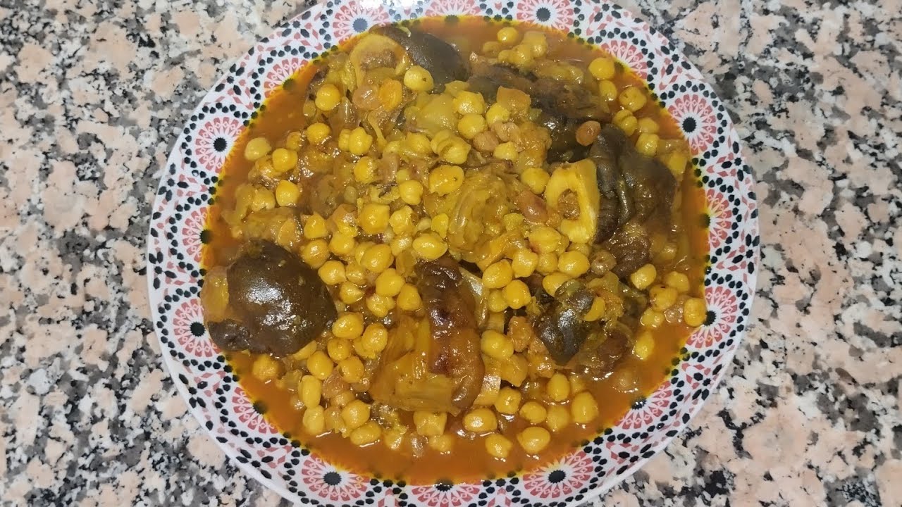 الهركمة أو الكرعين معلكين بالحمص و الزبيب بطريقتي الرائعة بشهادة كل من داقهم