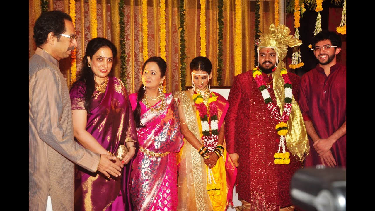 Film Star BIG B galore at Smita Thackeray's son's wedding