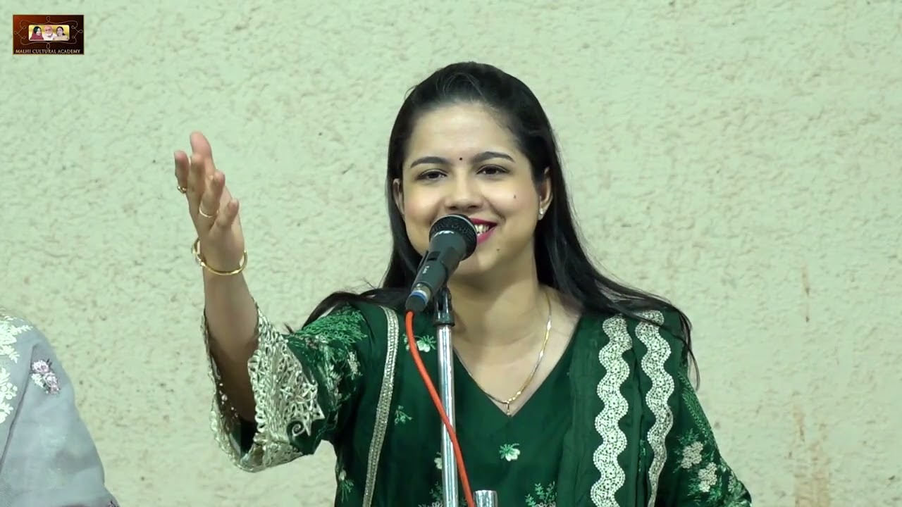 Aao Barochal Achu and Pere Pawandisan by Roshni Tekwani,Ragini Tekwani and Anand Tekwani