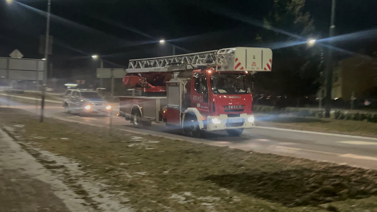 Powrót zastępów 471[Z]21,26 ,51 z JRG Kołobrzeg oraz radiowozu z zdarzenia 