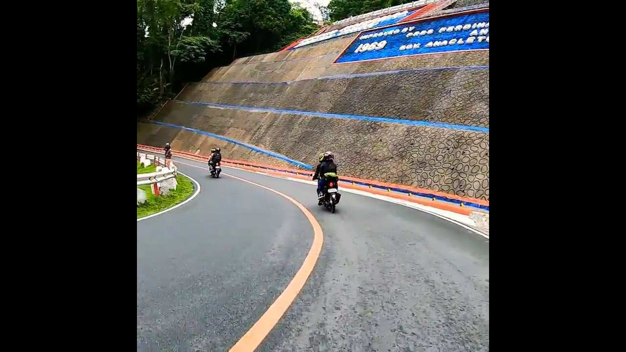 Quezon national forest park zigzag road known as'bitukang manok road'.