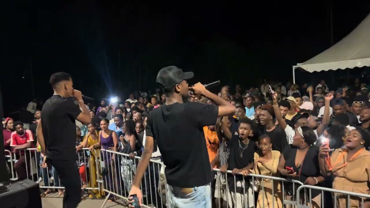 ASSIWAWA-Dessay ft Simao Poulo & Elixo en concert avec l’équipe Mufasa tour à Mtsangamboua