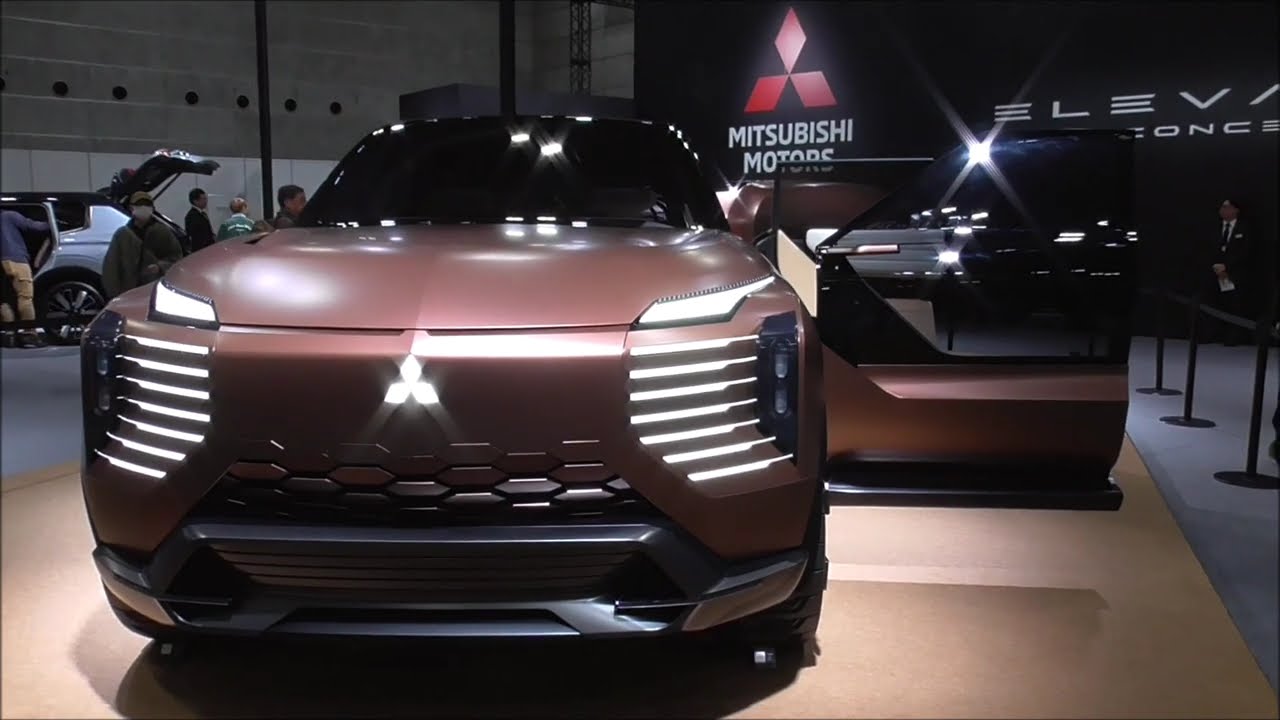三菱 エレバンス コンセプト 2025-2026 運転席から座席シートに後部座席とけん引するトレーラーも 電動クロスオーバーSUV