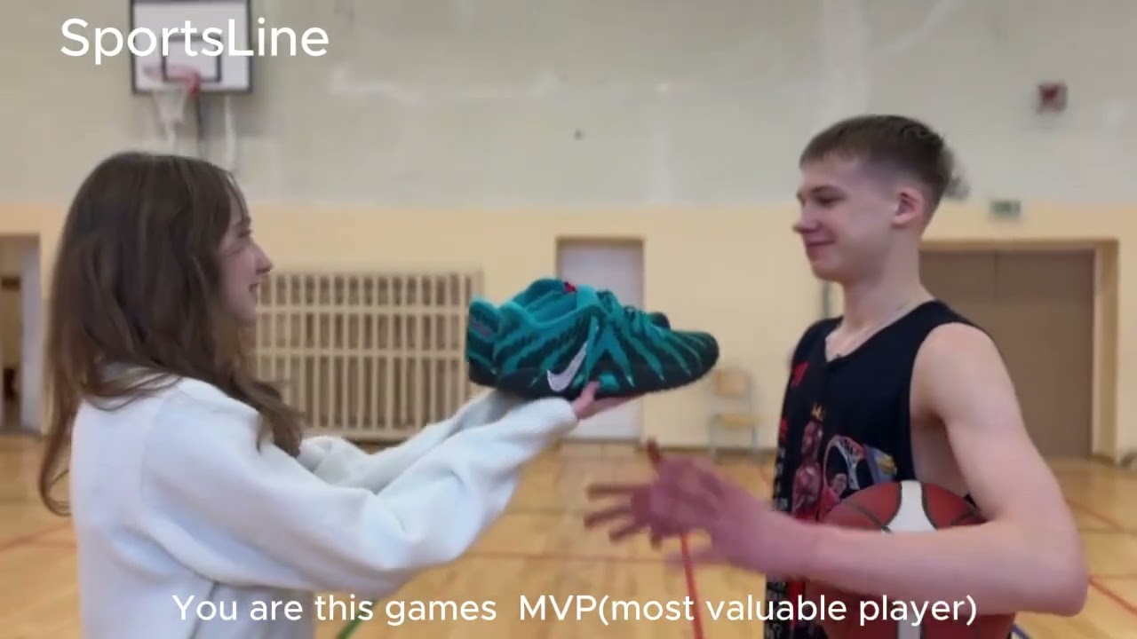 SportsLine. Shelf for sport shoes, to help you save space.