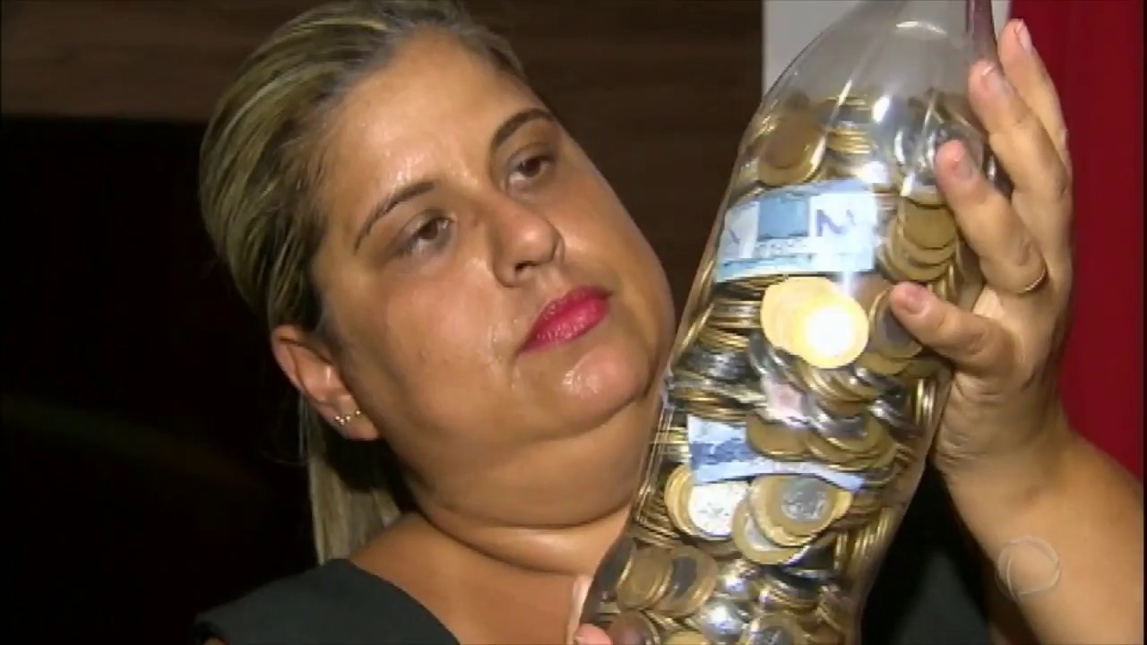 Família junta R$ 6 mil em moedas e realiza o sonho de viajar