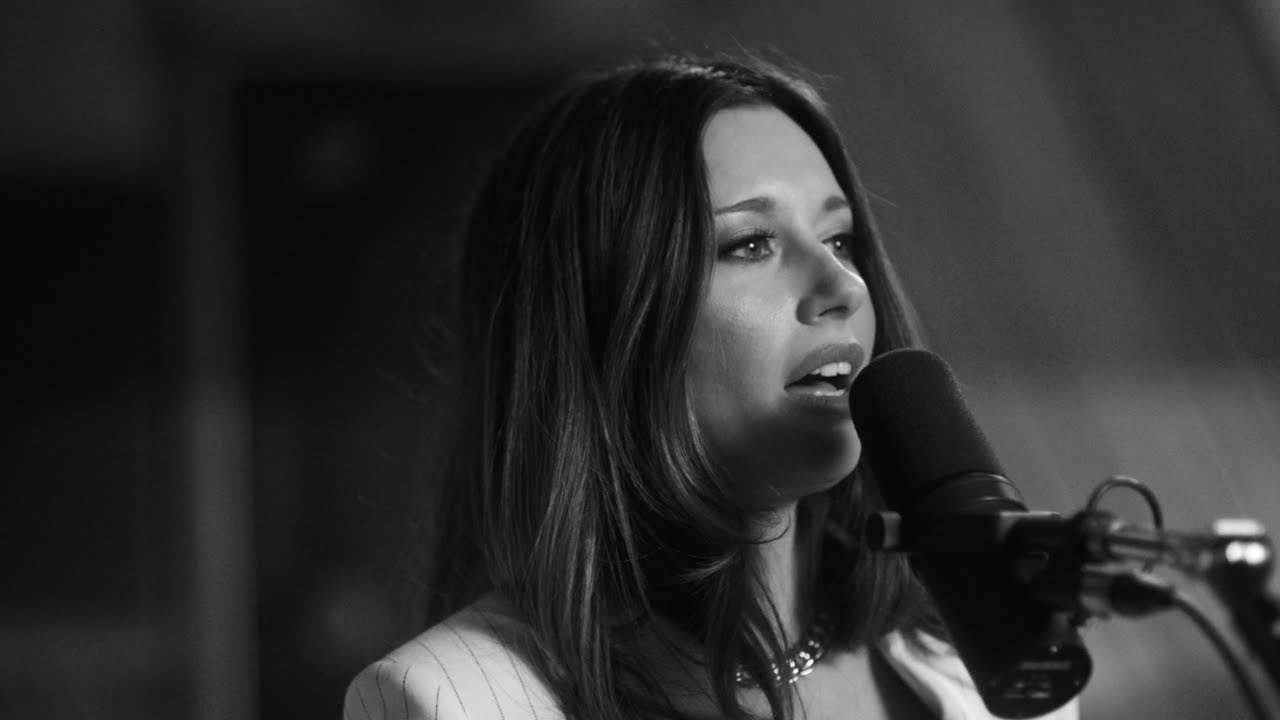 LERA LYNN // MAKE YOU OK // LIVE IN-STUDIO
