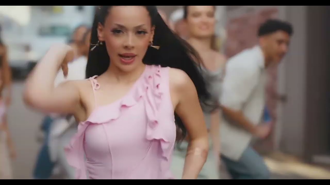 AYLIVA - Zu Schnell Für Mich – Offizielles Musikvideo | Emotionaler Deutsch-Pop