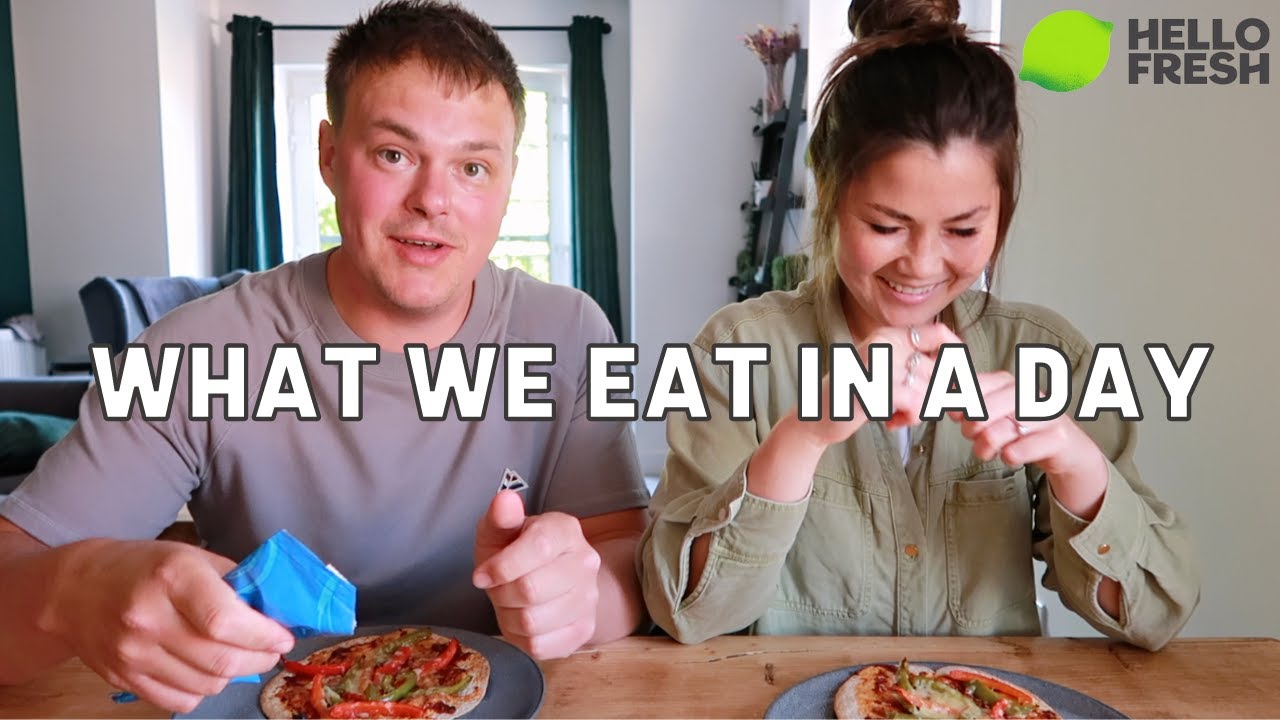 *REALISTIC* WHAT WE EAT IN A DAY || working full time!