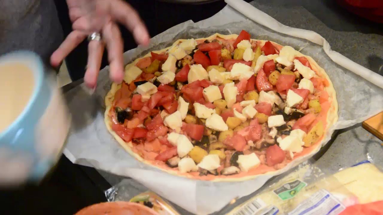deux nouvelles  pizza avec l appareile domo