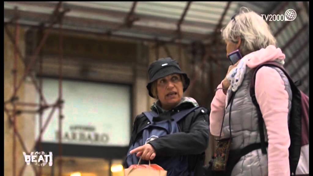 Beati Voi - Il reportage di Vito Foder&agrave;: Ricchezza e povert&agrave; a Napoli