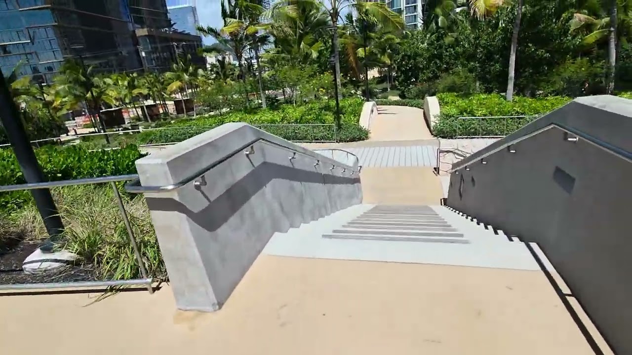 Ward Village Walking Bridge & Victoria Ward Park (Makai) &ndash; Kakaako Honolulu