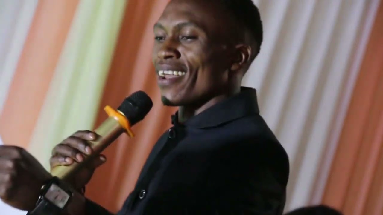 MWOKONZI WETU ANA TUPA FURAHA DUNIANI B’y Jérémie Kasongo Ndjulu