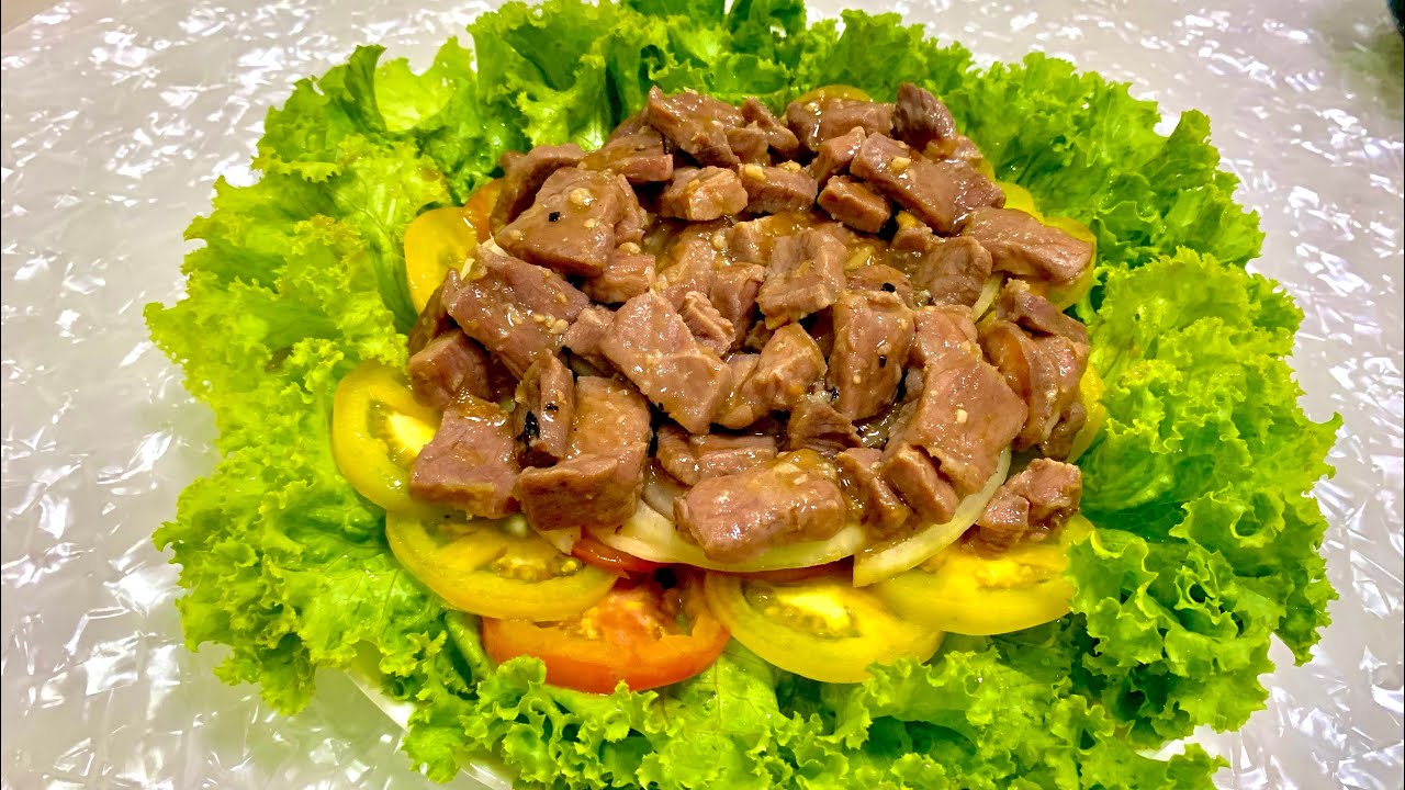 របៀបធ្វើ ឆាសាច់គោឡុកឡាក់- How to make Beef Lok Lak ( Bopha Cooking Food )