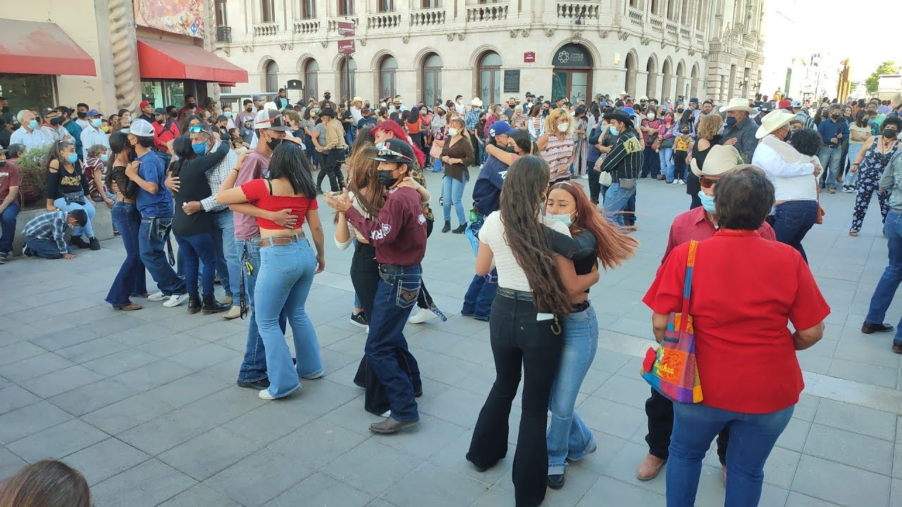 Que gran lugar para bailar 💃🎵🕺