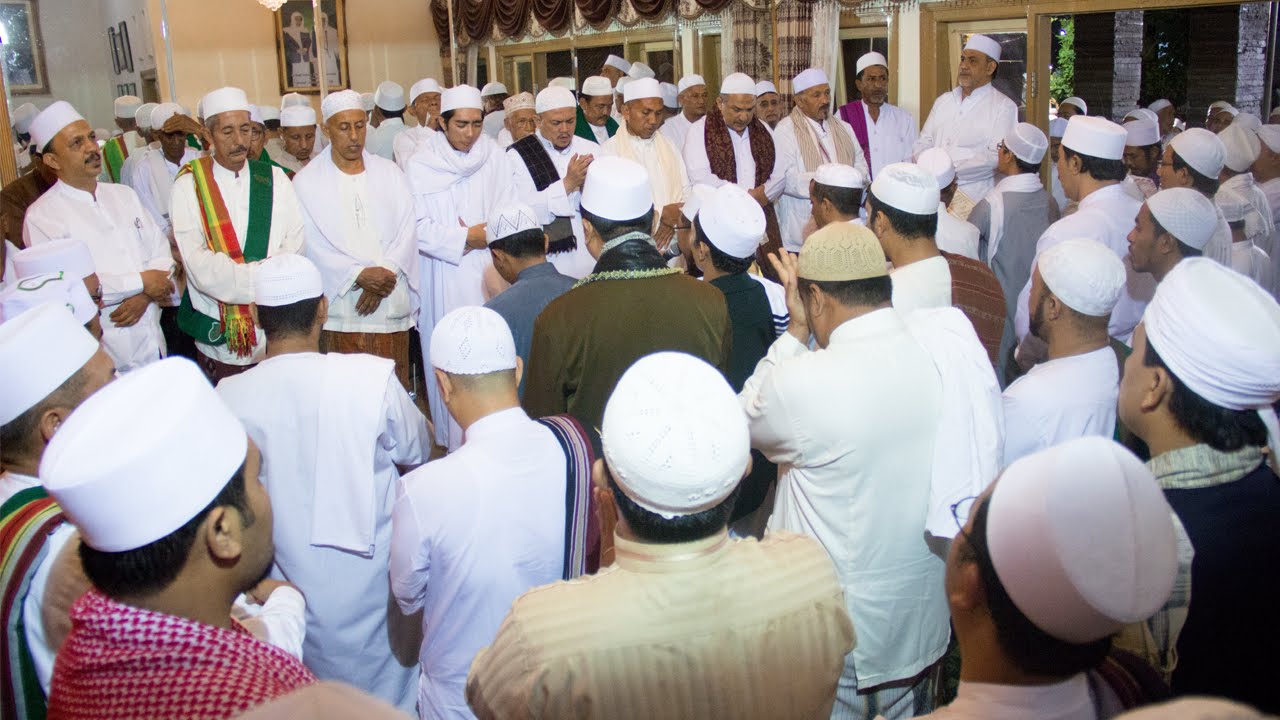 Mahalul Qiyam | Pembacaan Maulid Simtuddurar Memperingati 7 Hari Wafatnya KH. Abdurrochim Syadzily