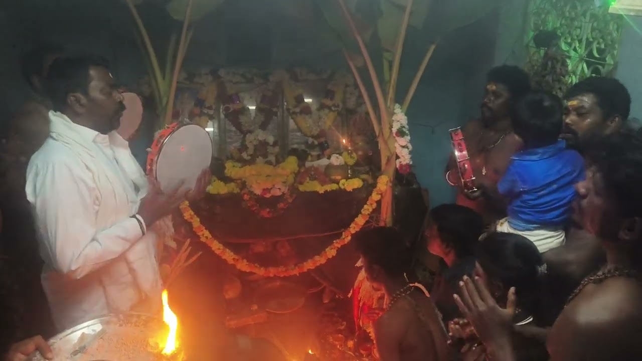 Padi pojaaa 🙏 swami Sharanam ayappa 🙏❤️‍🩹#ayyappaswamysongs #teluguvideos#youtubeshorts #ayyappapata