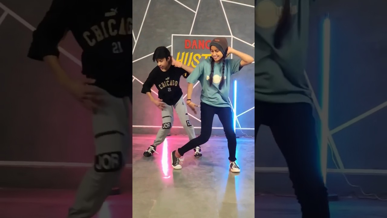 Gatividhi song by honey singh watch hook step with this dance shorts #gatividhi #honeysingh