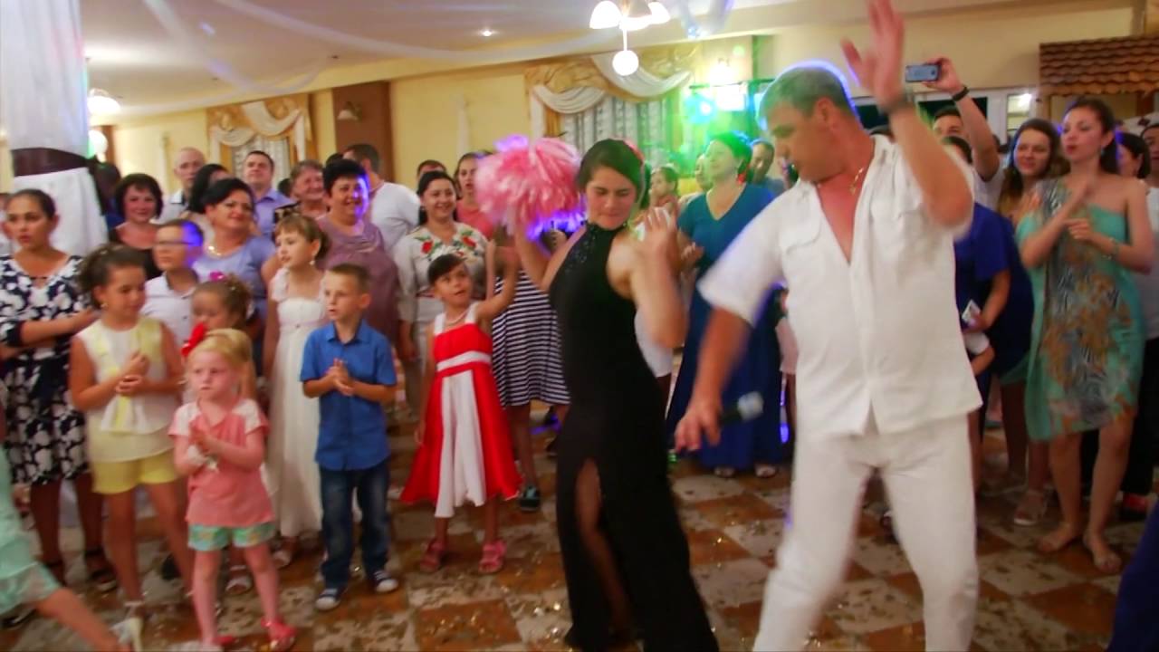 Ведучий Микола