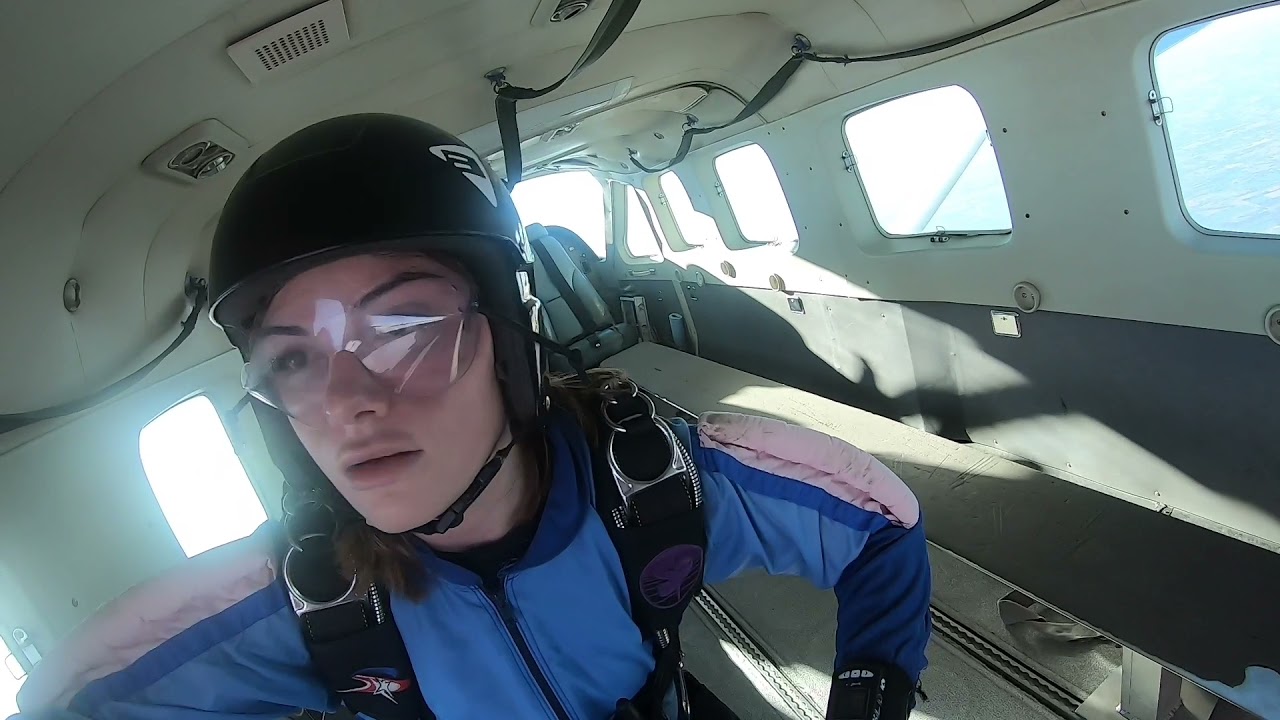 Skydive Spaceland Dive Flow 1