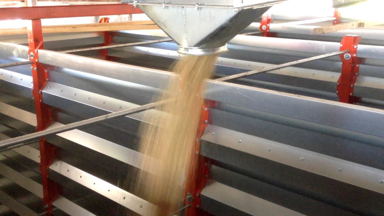 Grain storage and mixing plant