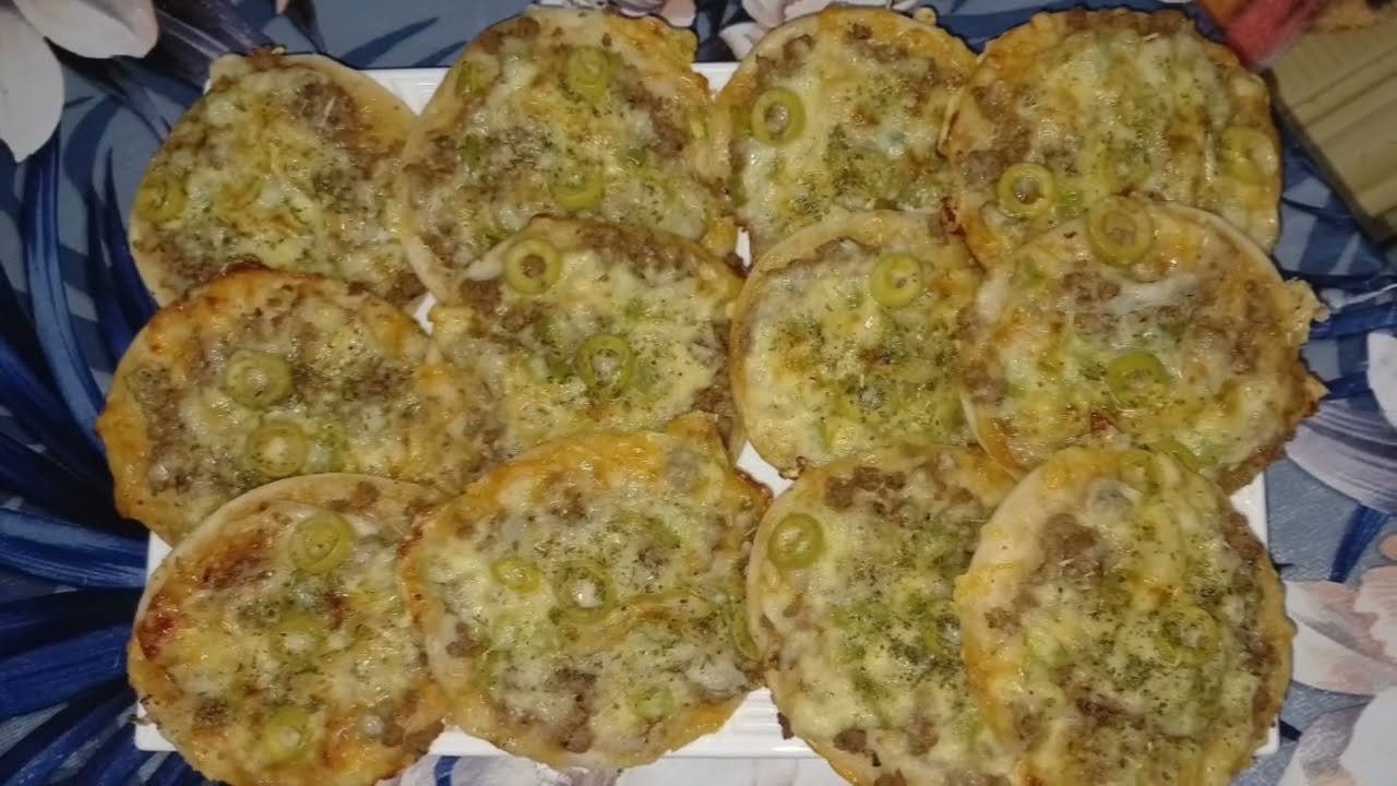 أروع ميني بيتزا مثل المطاعم عجين ناجح 100 ٪مع حشوة لذيذة جدا