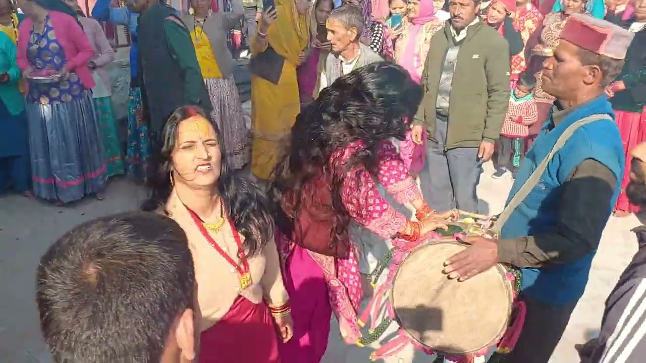 उत्तराखंड की लोक संस्कृति एवं पांडव नृत्य...  की सुन्दर प्रस्तुति.🙏🙏🙏🙏