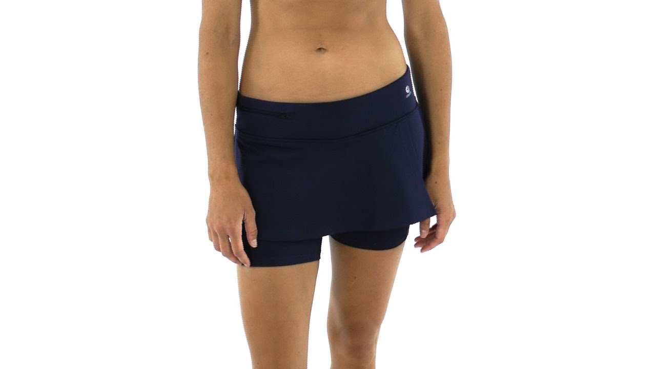 Oiselle Women's Bum Wrap Shorts | SwimOutlet.com