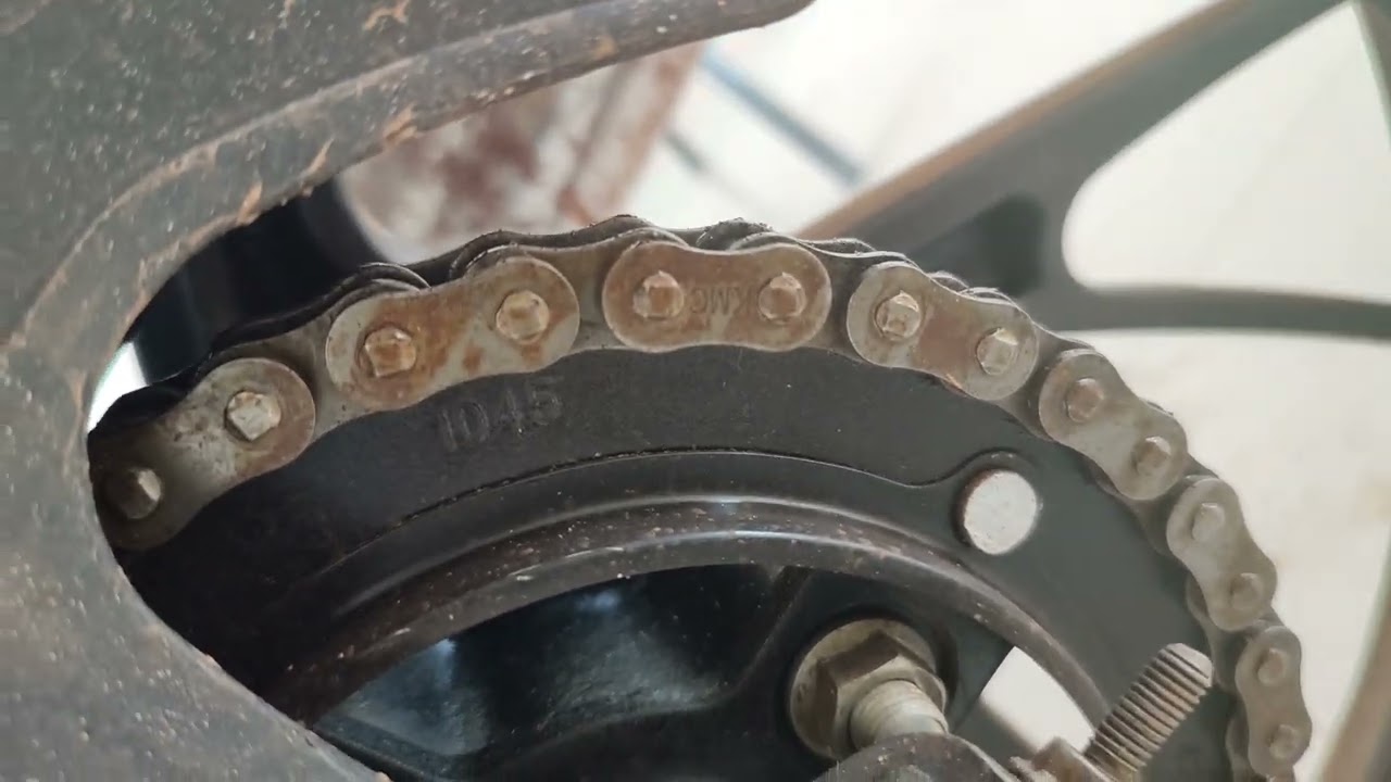 Fan 125 2008 com roda liga leve pé de galinha
