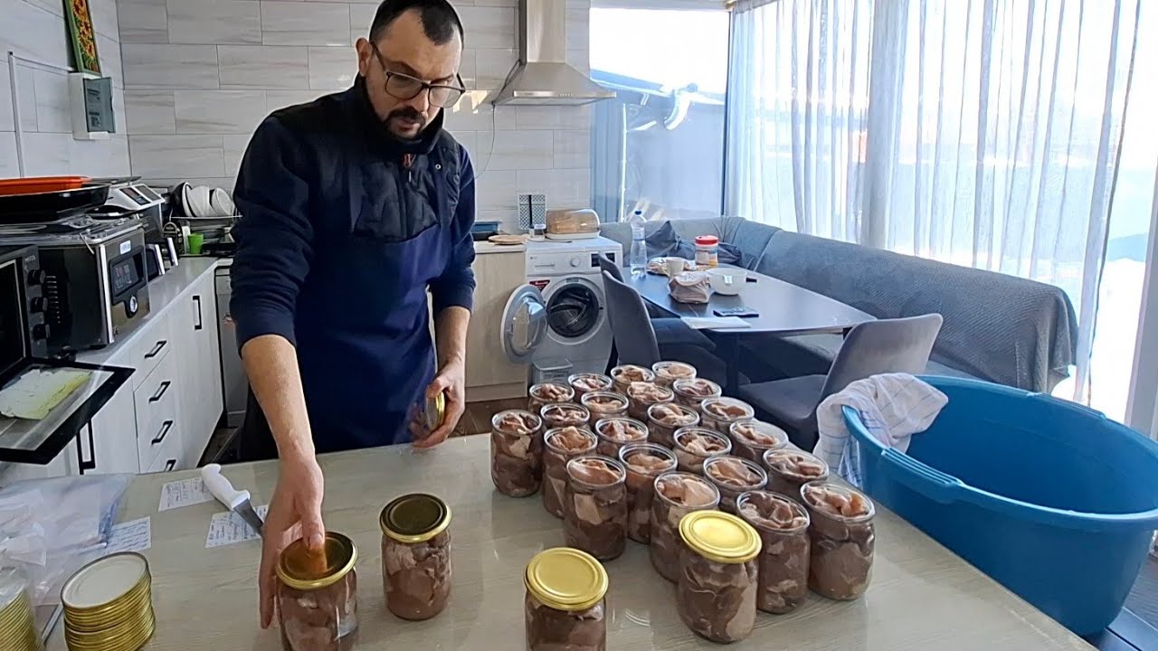 Нею кашу не зіпсуєш‼️Ця страва користується попитом‼️Посолити поперчити і у банку запхати‼️