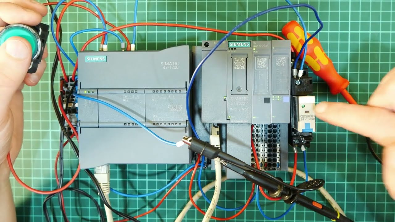 Siemens PLC digital input interference Omron Relay parasitic bounces