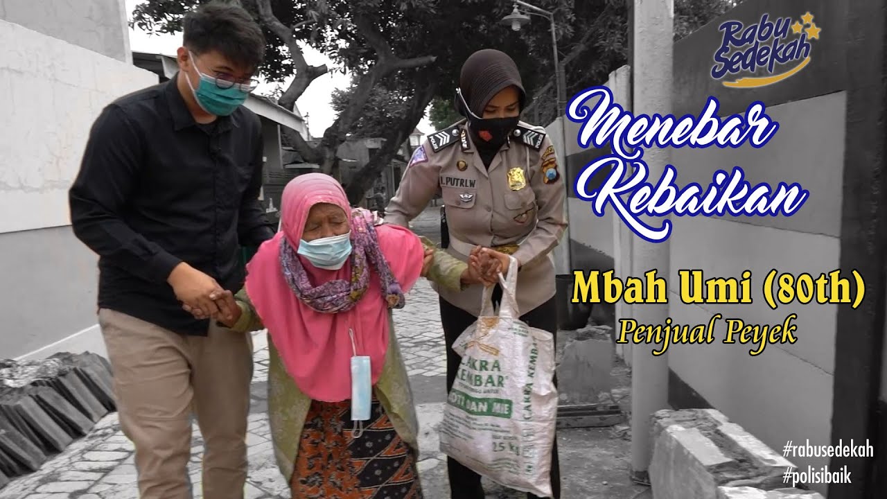 MENEBAR KEBAIKAN | Eps. 1 - Mbah Umi Usia 80 Tahun (Penjual Peyek)