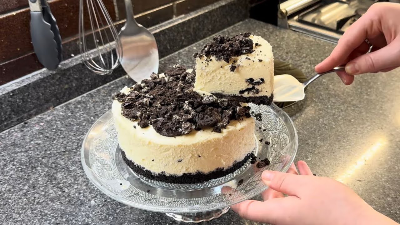 This 10-Minute Oreo Cheesecake Will Blow Your Mind