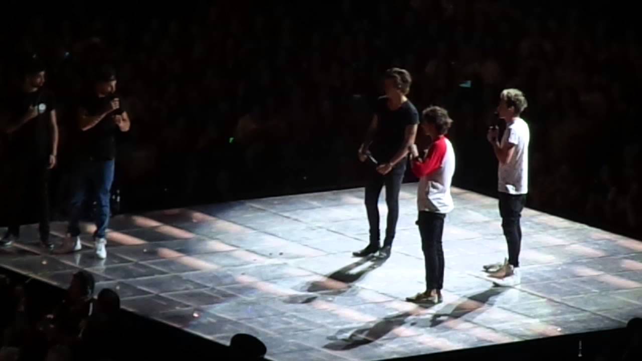 One Direction- Sydney Twitter Questions 25/10/2013
