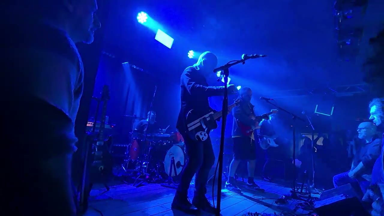 Edda - Coniglio rosa - Live 19/12/25 Spazio211 (TO)