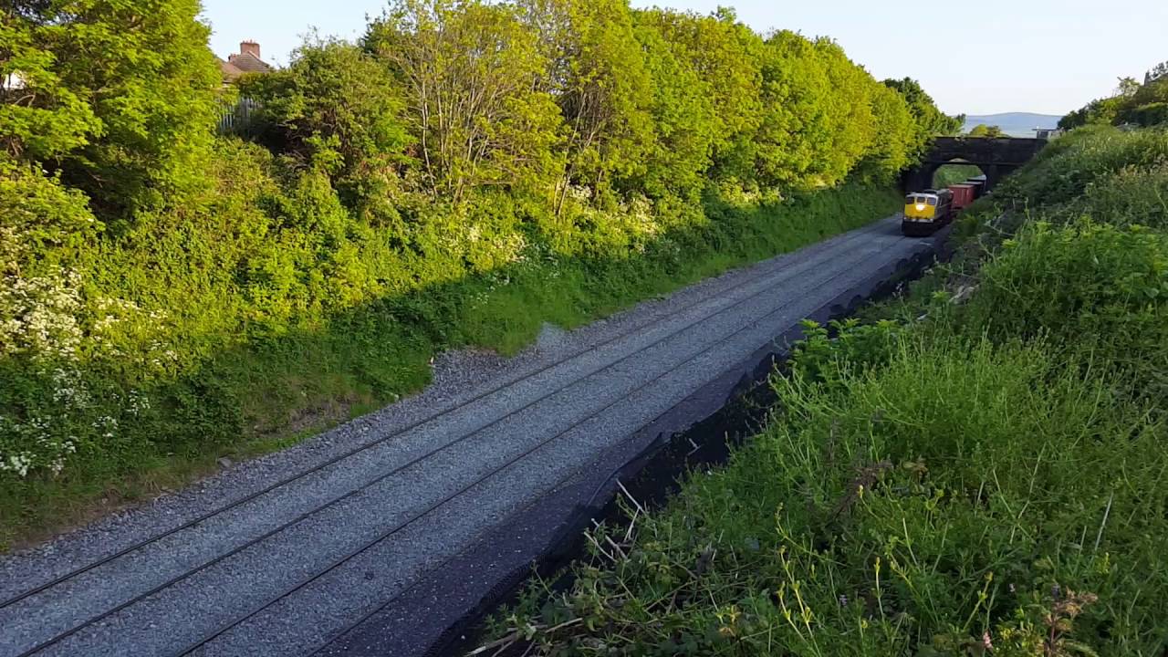 IWT liner with GM loco 075,  Cabra