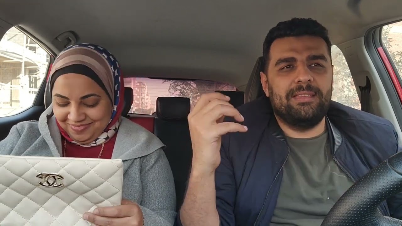 شنط البنات مليانة مفاجآت 😅