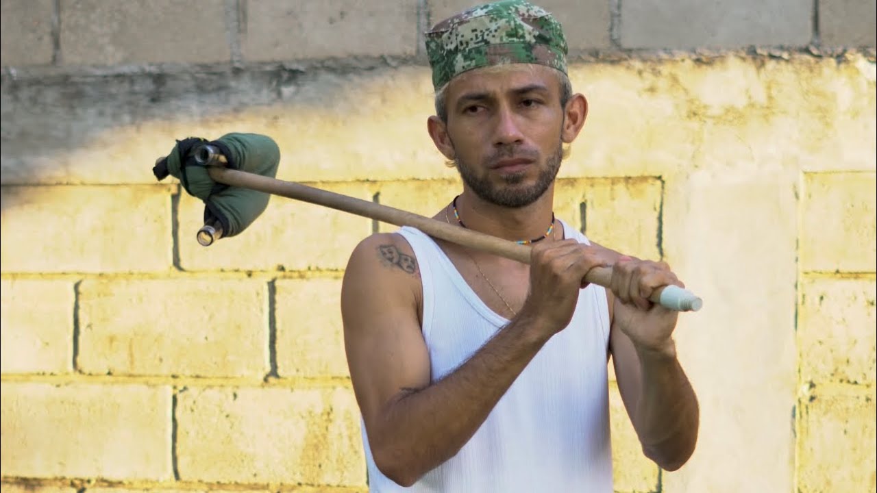 Sacan al gorrero del barrio