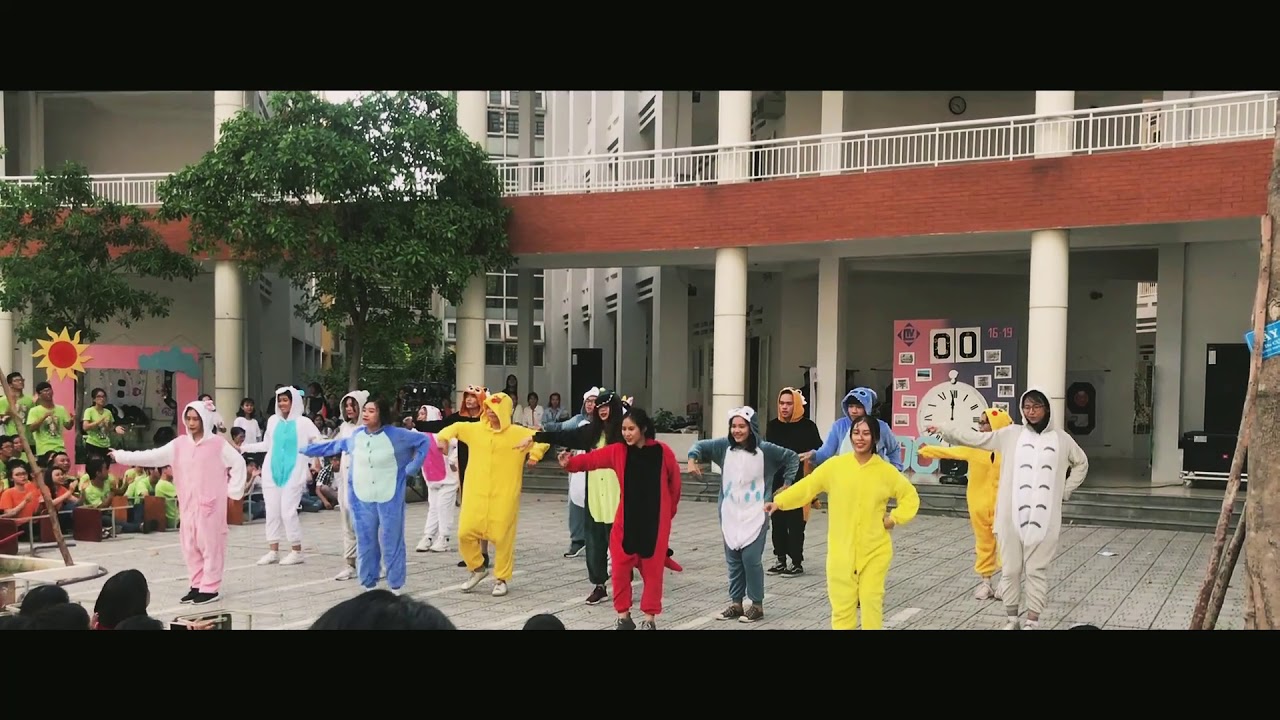 LUMINATION - Nhảy Mashup Trú Mưa, Mắt Nai Cha Cha Cha, 999 Đóa Hoa Hồng | Cover Oops! Crew