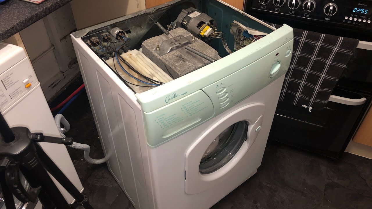 Casatta by Hotpoint WM63 Aquarius 1100 - Final Wash with Lid off!