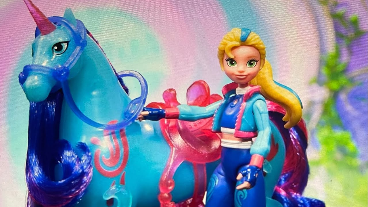 Unicorn Academy Power of Friendship Isabel and River figure set plus baby unicorns! 