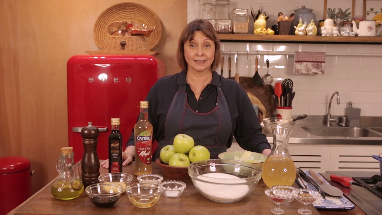 Picles de maçã verde  + queijo brie na massa folhada | Vinagre Castelo