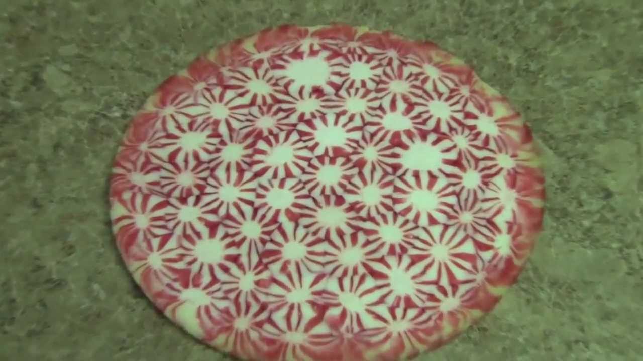 DIY Holiday Peppermint Plates!