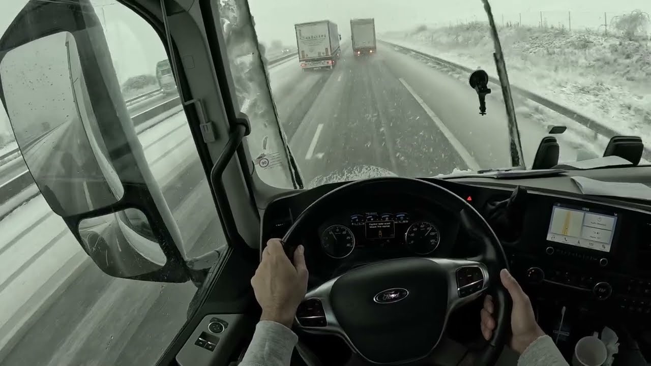 ☃️Driving Ford F Max in the north east of France: Snow has arrived!