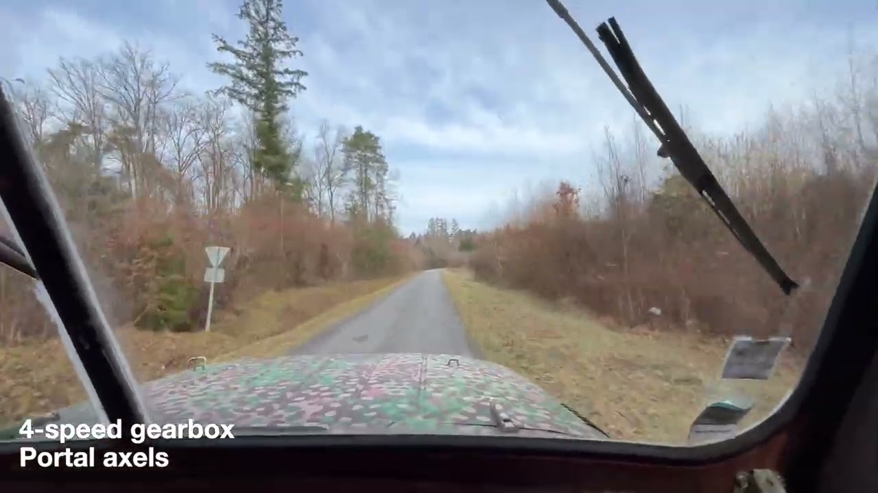 Doing 90 kph in an UAZ 3151 (=469)