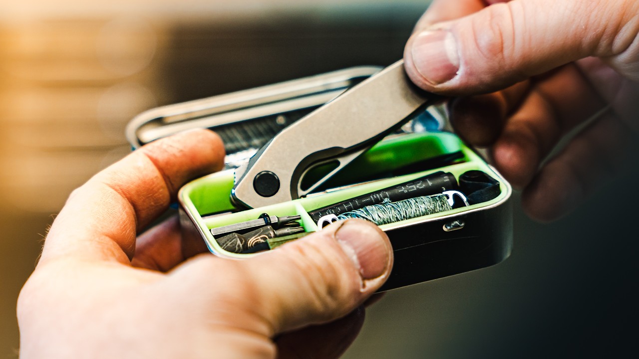 I finally built the perfect Altoids Tool Kit