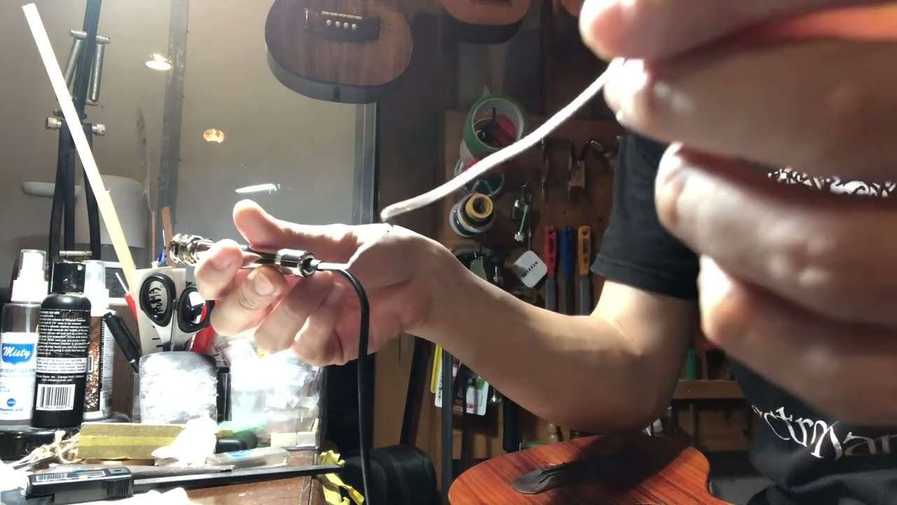 aNueNue ウクレレデュアルピックアップ Air Air Uke 取り付け方法&レビュー