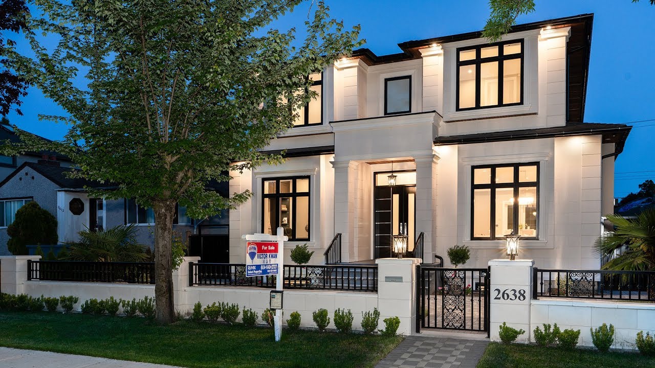 $5,300,000 dollar home in Vancouver West // Traditional design