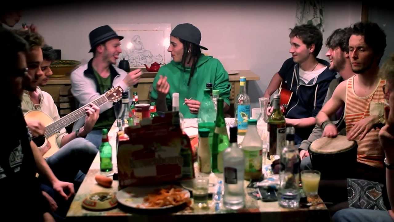 Feuilles de Roots - Danse, cours et fume [OFFICIAL - 2013]