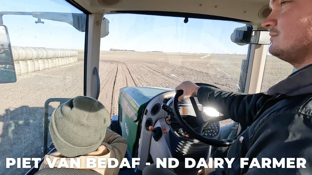 Hauling Straw Bales (10)