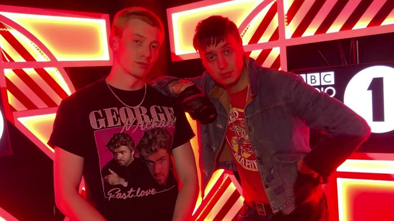 Julian Casablancas talks about The New Abnormal and The Strokes Past BBC Radio 1 Interview 2020